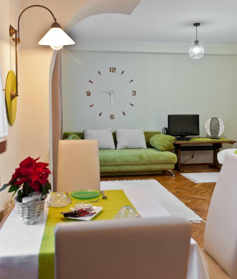 Green Apartment บูดาเปสต์ ภายนอก รูปภาพ