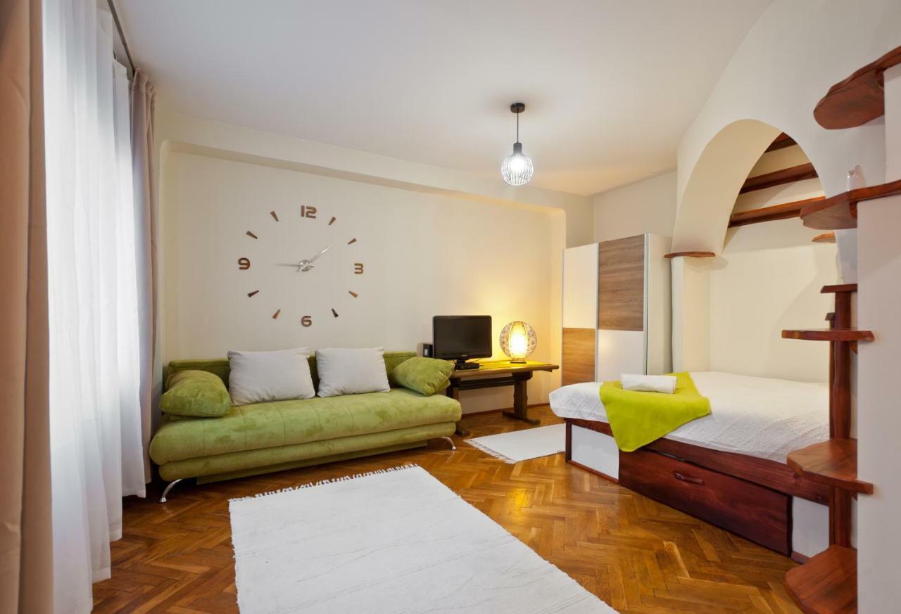 Green Apartment บูดาเปสต์ ภายนอก รูปภาพ
